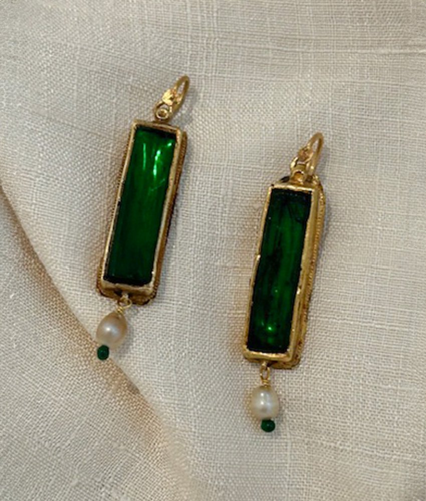 BOUCLES D’OREILLES OR ET VERRE
