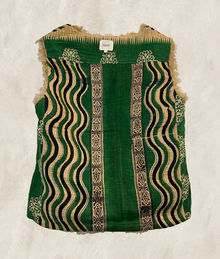 GILET-KANTHA-FOURRE-VERT-GAZON-02