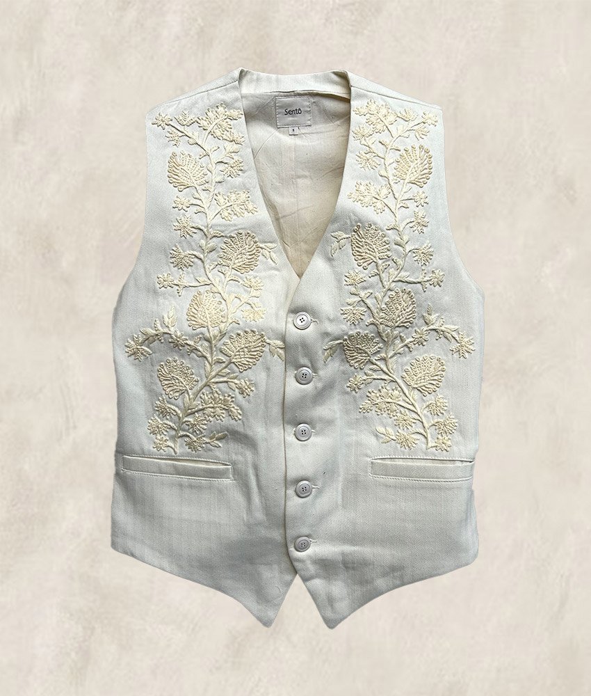 GILET BRODÉ BLANC CASSÉ