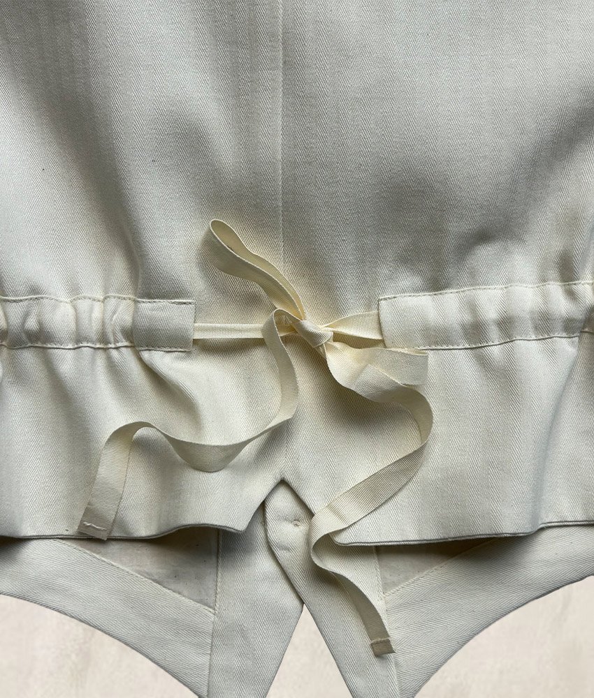 GILET BRODÉ BLANC CASSÉ-03