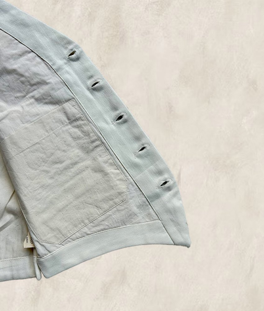 GILET BRODÉ BLANC CASSÉ-04