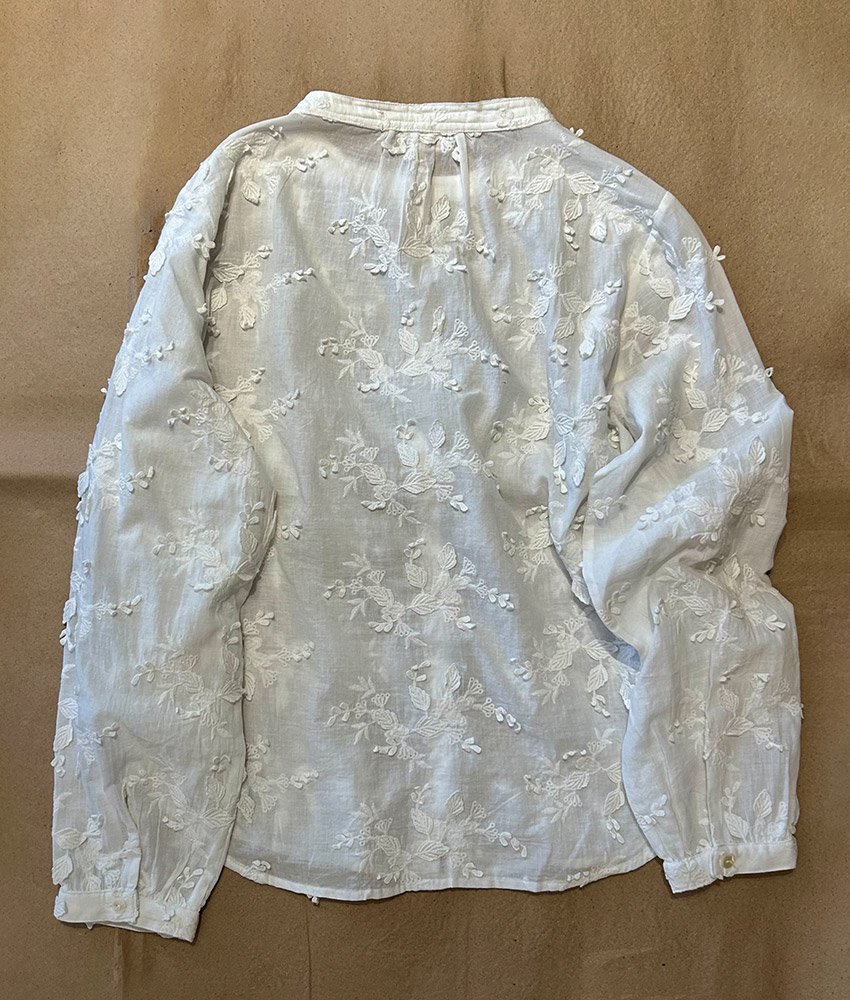 BLOUSE-KHADI-APPLIQUÉS-BLANCHE-03