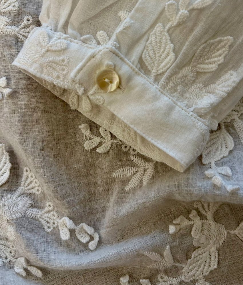 BLOUSE-KHADI-APPLIQUÉS-BLANCHE-04