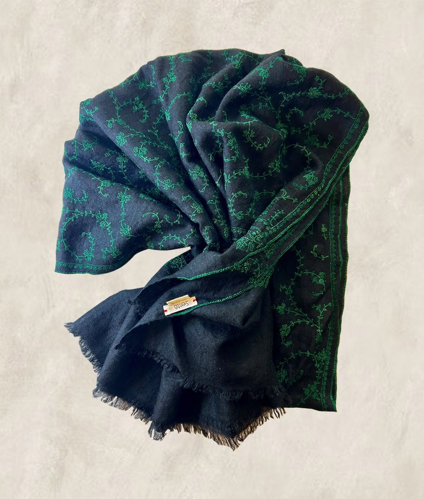 PASHMINA-NOIR-ET-EMERAUDE-01